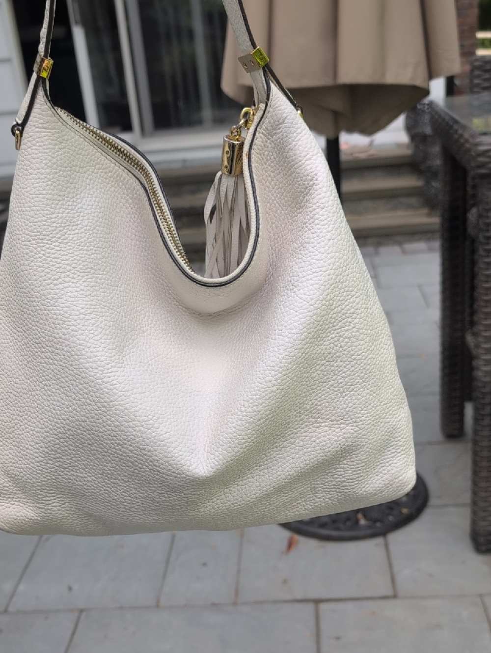 Michael Kors Cream Pebbled Leather Hobo With Crossbody Strap. EUC - Picture 4 of 12